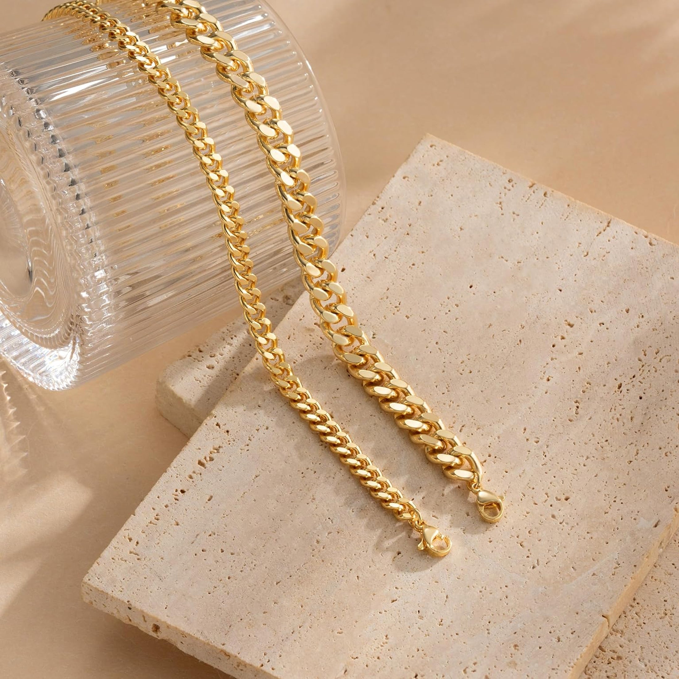 Acefun Gold Ankle Bracelets for Women Waterproof - Dainty Gold Anklets Trendy Layered 14K Gold/Silver Plated Stackable Chunky Cuban Link Chian Anklet Bracelet Set for Women Non Tarnish Jewelry Gift